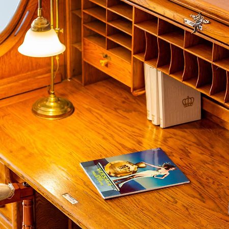 Classic Style Apartment In The Center Of リガ エクステリア 写真