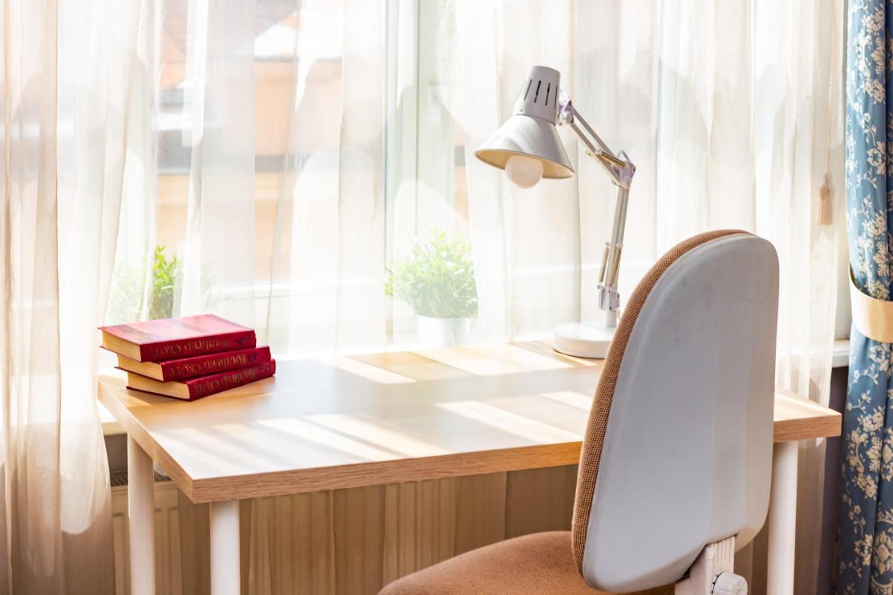 Classic Style Apartment In The Center Of リガ エクステリア 写真